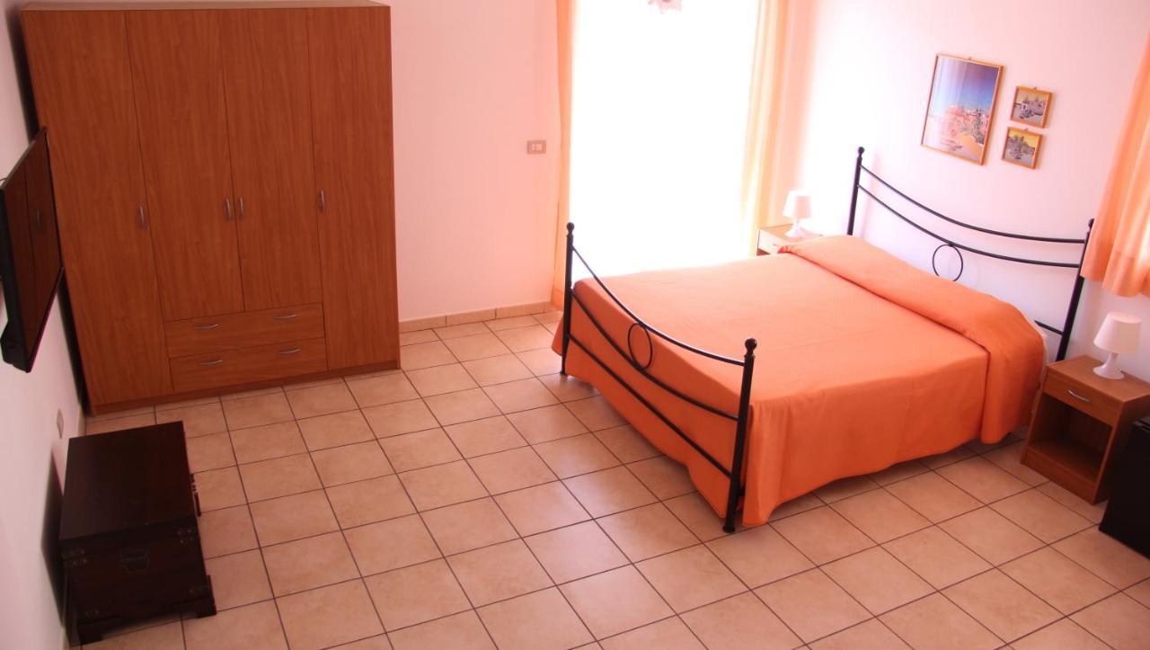 Fragolina B&B Furci Siculo Exterior foto